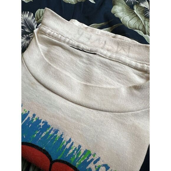 Vintage looney Tunes 1991 Pump Up The Volume okay Condition - Picture 12 of 12